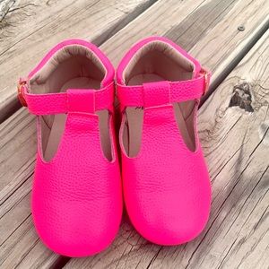 MonkeyFeet shoes! Neon!!